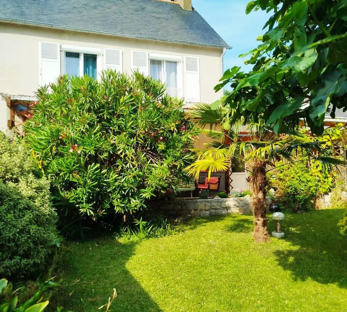 Holiday home House Between Cancale And Mont Saint-Michel Le Vivier-sur-Mer