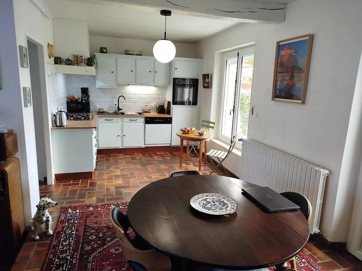 Holiday home House Between Cancale And Mont Saint-Michel Le Vivier-sur-Mer